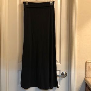 Mossimo maxi skirt.